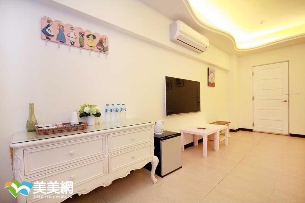 Bed and Breakfast 來嘉小棧 Chiayi Exterior foto